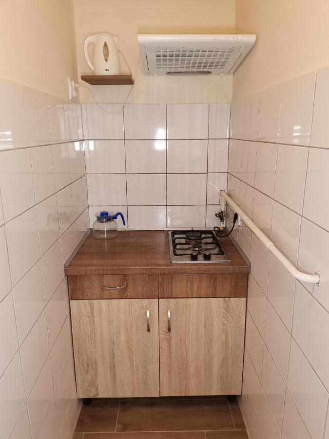 Gyoengyvirag Apartmanhaz Hajduszoboszlo Bagian luar foto