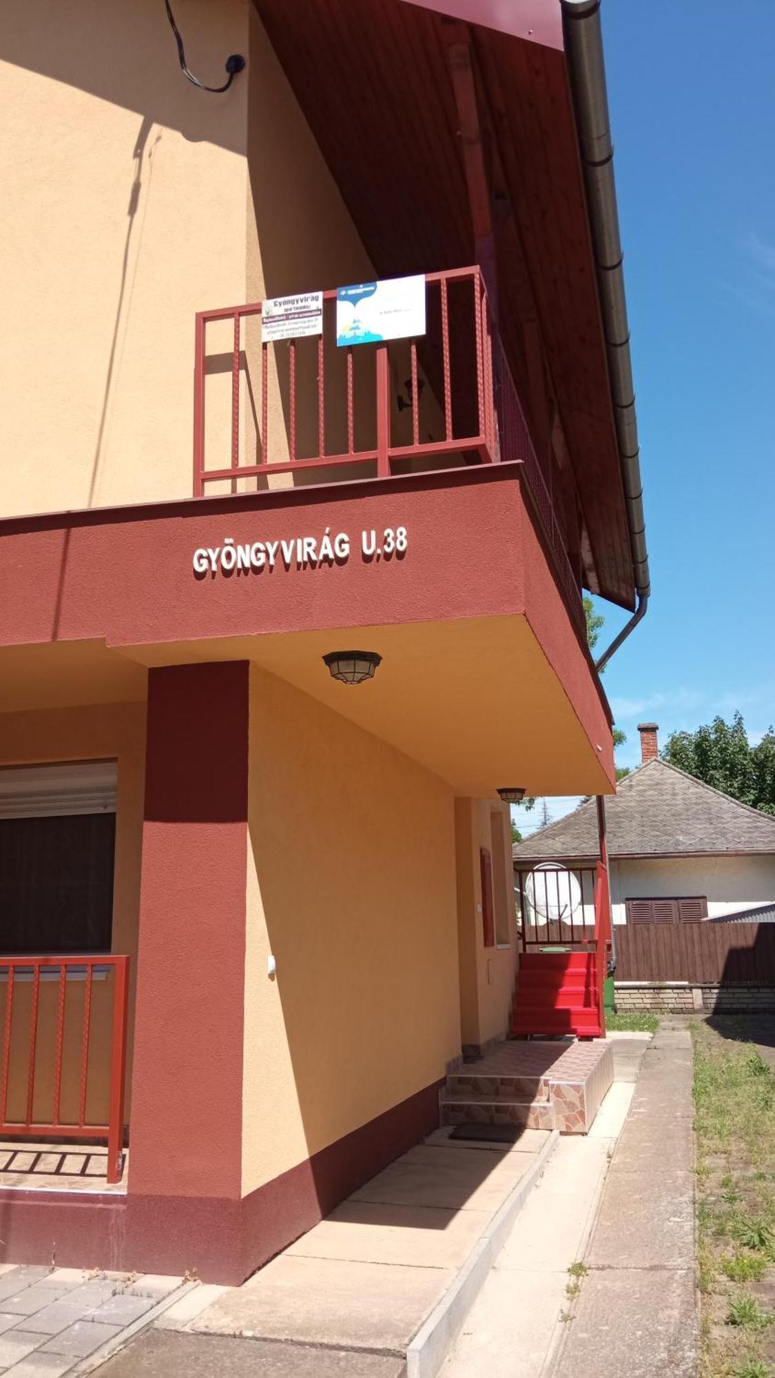 Gyoengyvirag Apartmanhaz Hajduszoboszlo Bagian luar foto